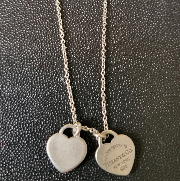Tiffany Double Heart Tag Pendant ♥️ GREAT GIFT FOR MOTHER'S 🎁 DAY. - Picture 4 of 8